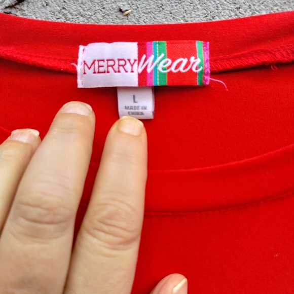 "MERRY WEAR" PJ TOP.  SZ LG - Picture 3 of 8